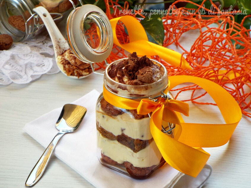 Tiramisù amaretto e gocce di cioccolato