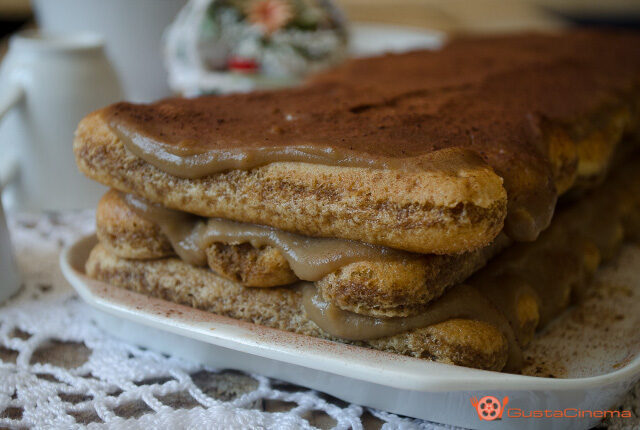 Tiramisu con crema pasticcera al caffã¨