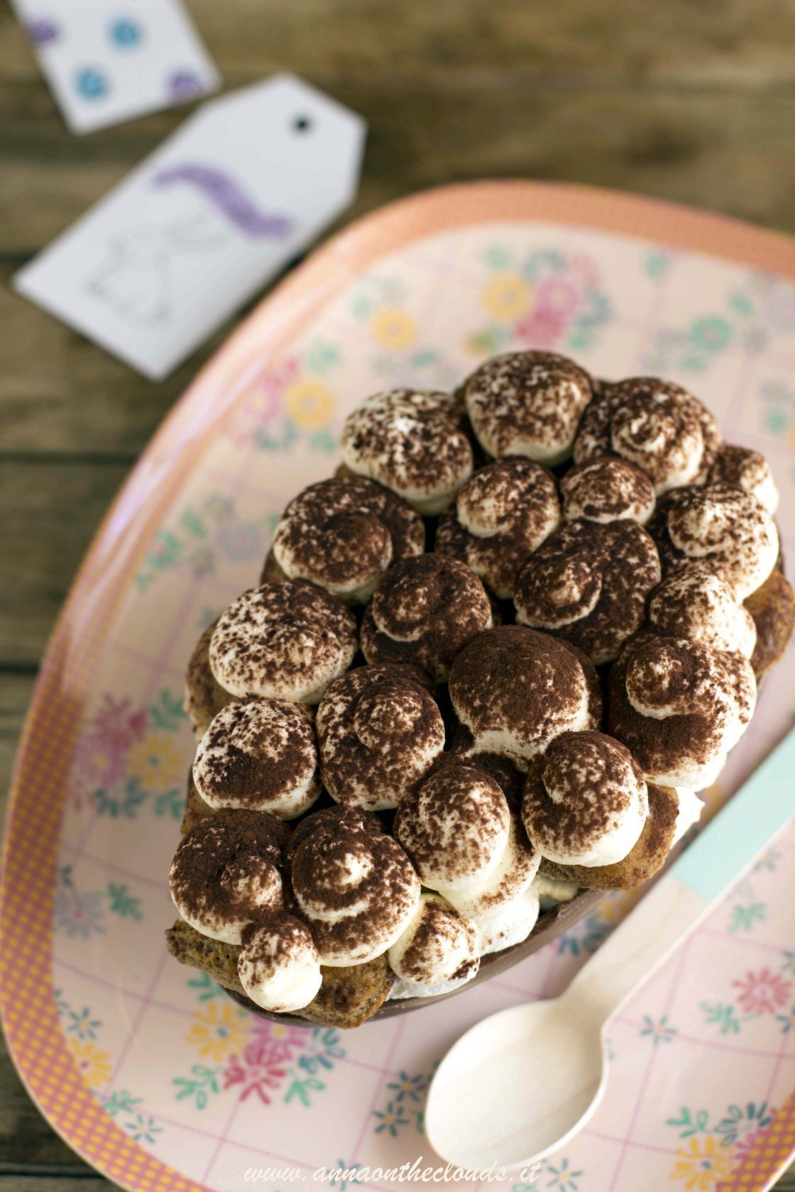 Tiramisù nell’uovo di pasqua: ricetta facile e veloce