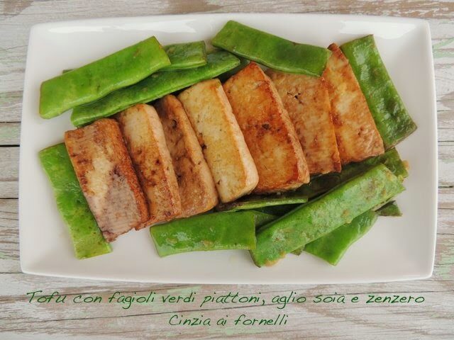 Tofu con fagioli verdi e zenzero