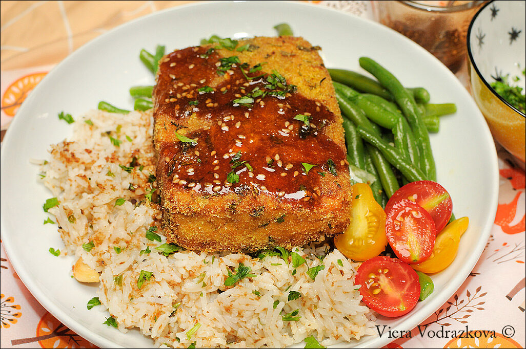 Tofu gratinato con riso al cocco e salsa kuzu