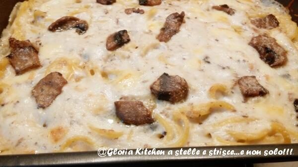 Tonnarelli al forno con crema di funghi di gloria kitchenusa