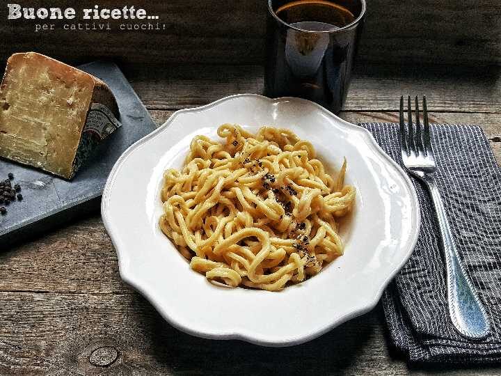 Tonnarelli cacio e pepe
