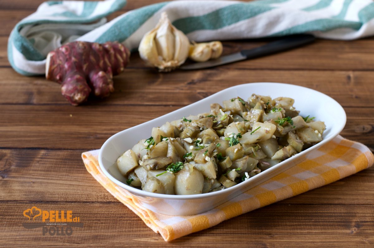 Topinambur trifolati con carciofi in padella