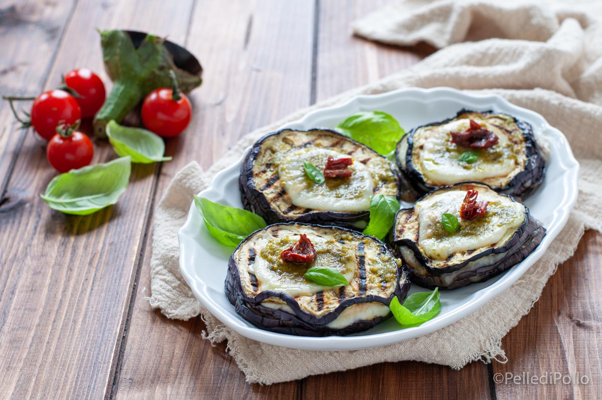 Torrette di melanzane con pesto e provola