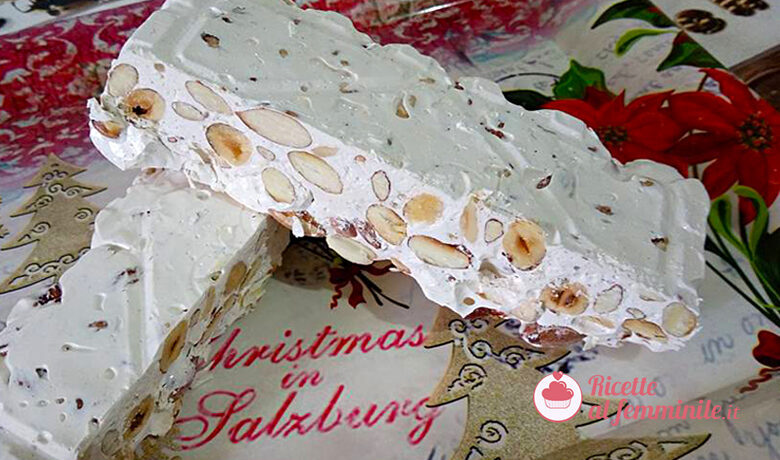 Torrone bianco con bimby con nocciole e mandorle