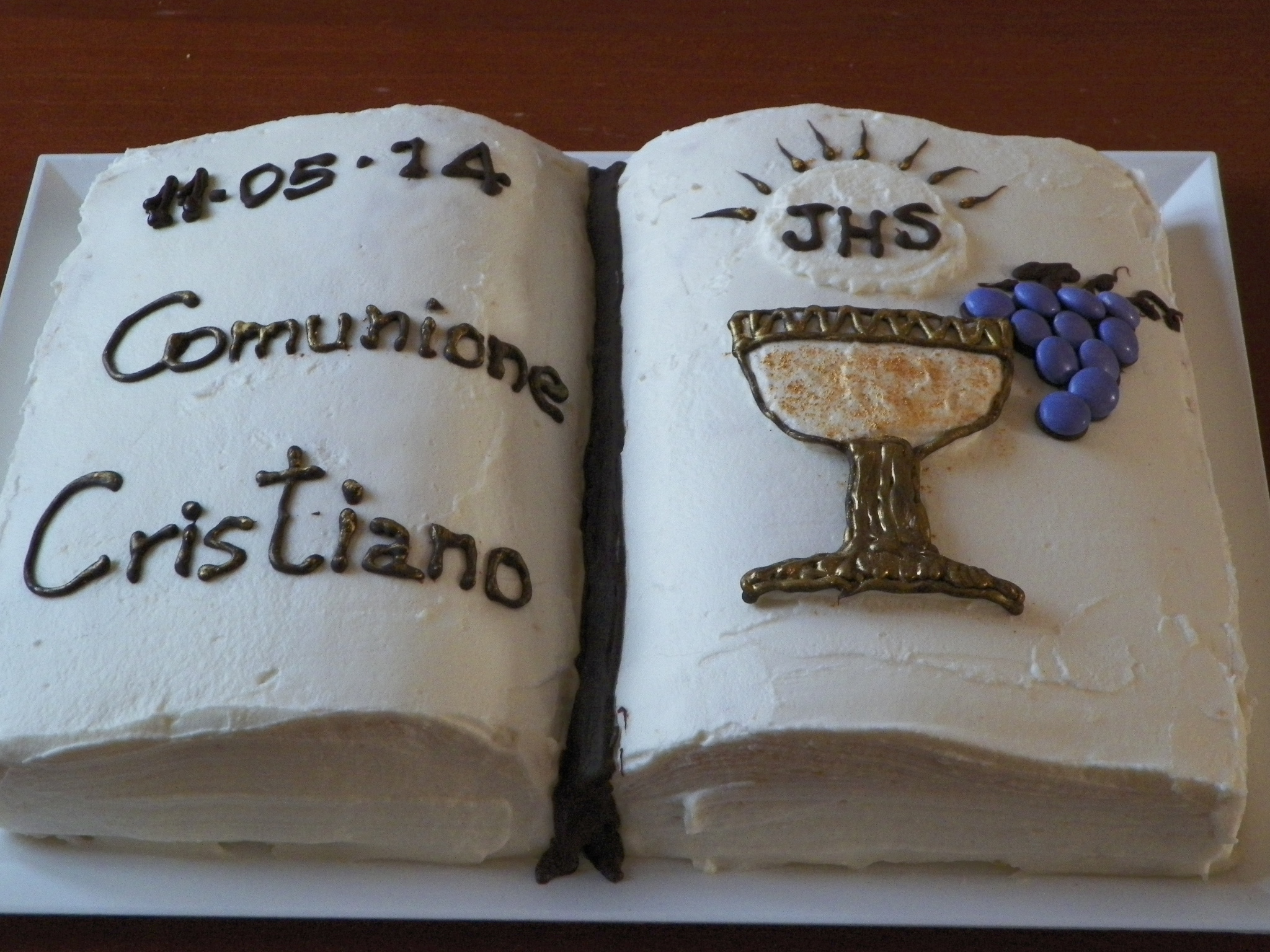 Torta a forma di libro