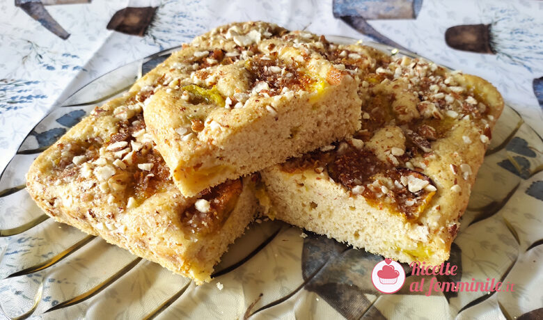Torta ai fichi e mandorle senza lattosio