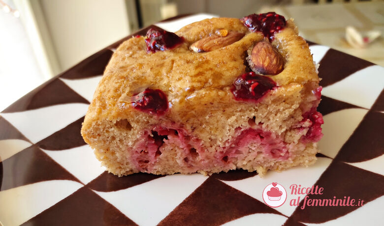 Torta ai lamponi e mandorle con il bimby