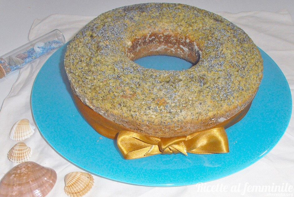 Torta ai semi di papavero con succo di arancia e limone