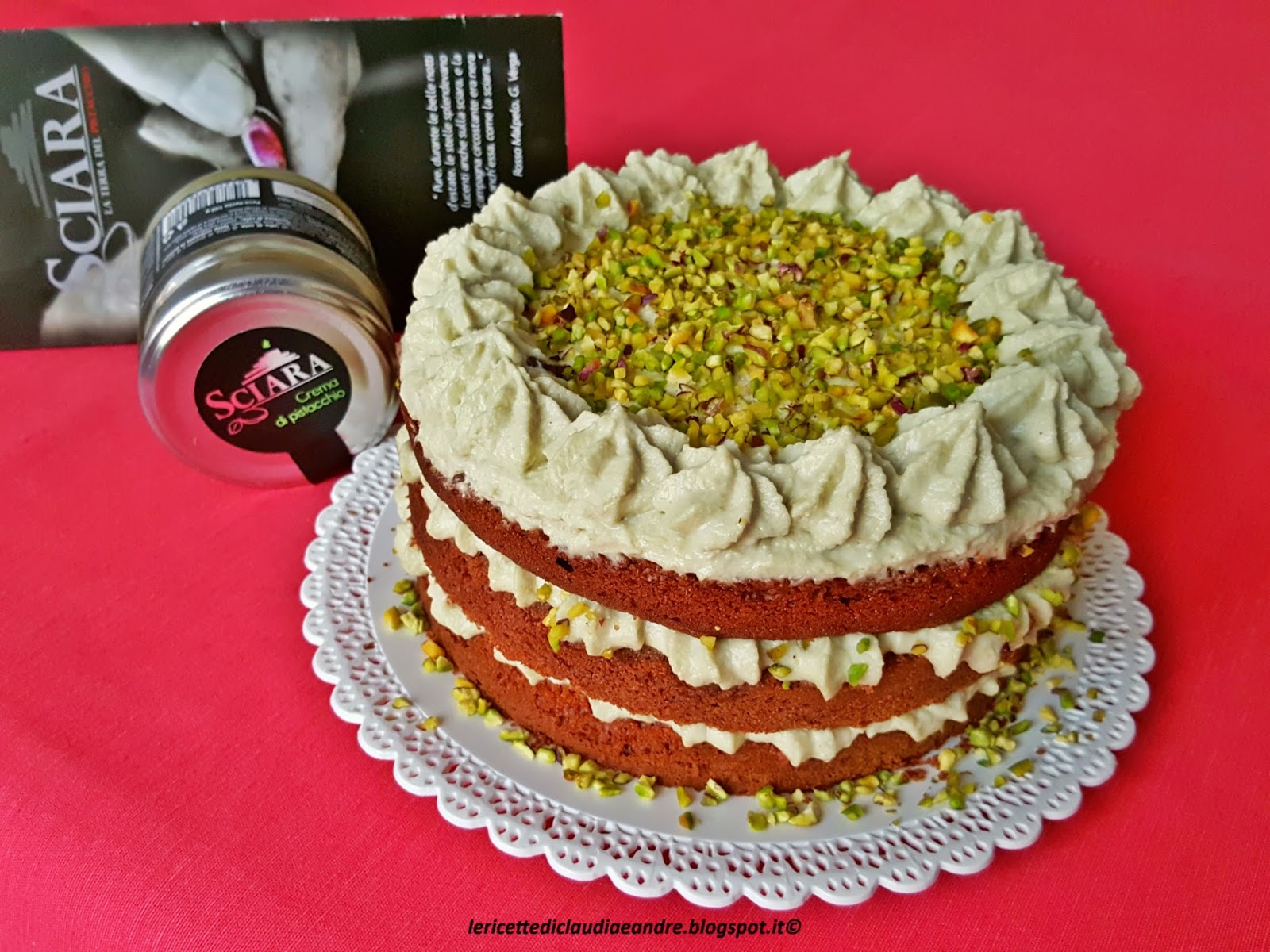 Torta al cacao con crema di pistacchio sciara