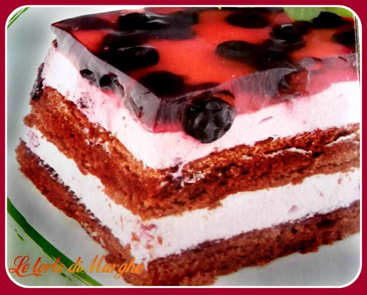 Torta al cacao e liquore di ciliege