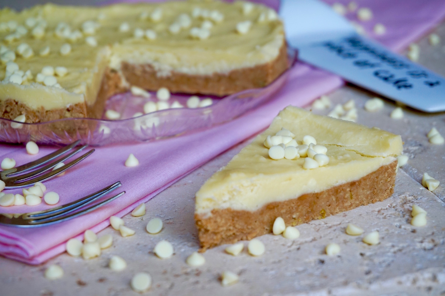 Torta al cioccolato bianco e lime senza cottura