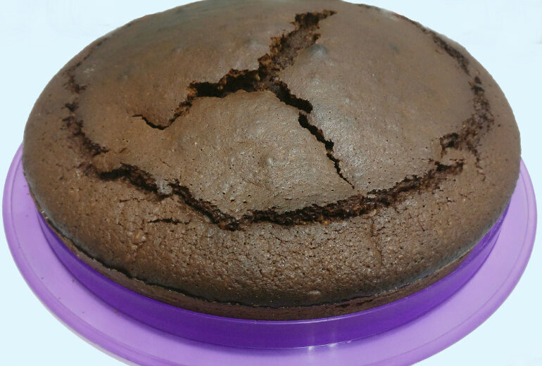 Torta al cioccolato con arance e mandorle