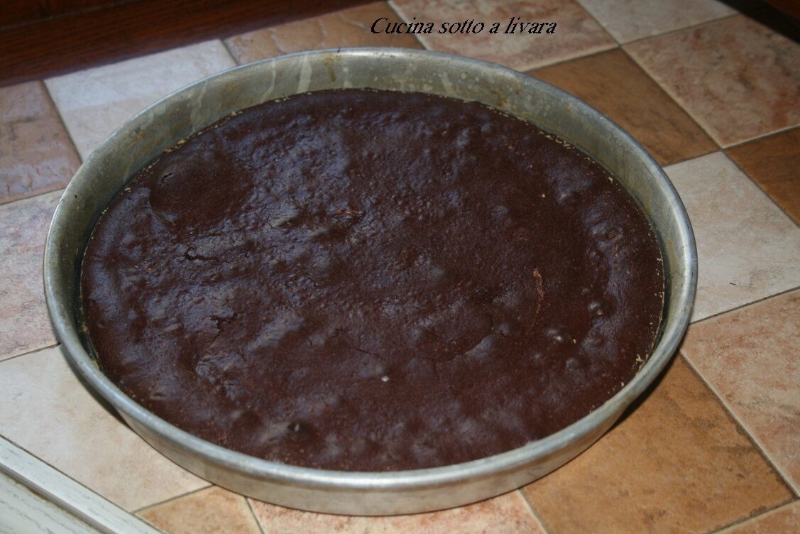 Torta al cioccolato con crema al mascarpone
