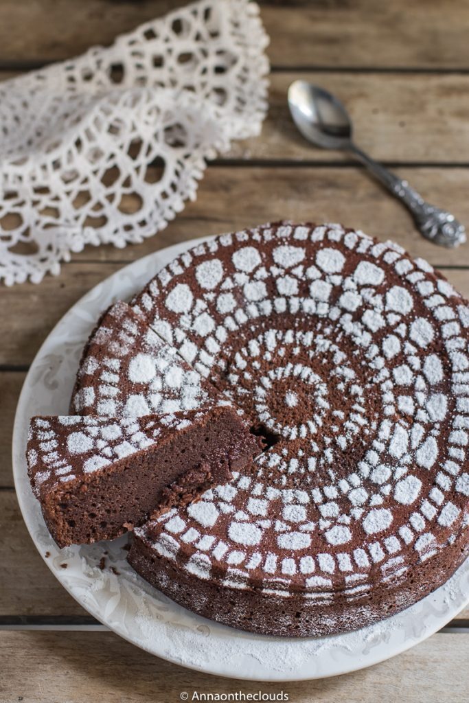 Torta al cioccolato cremosa – ricetta veloce