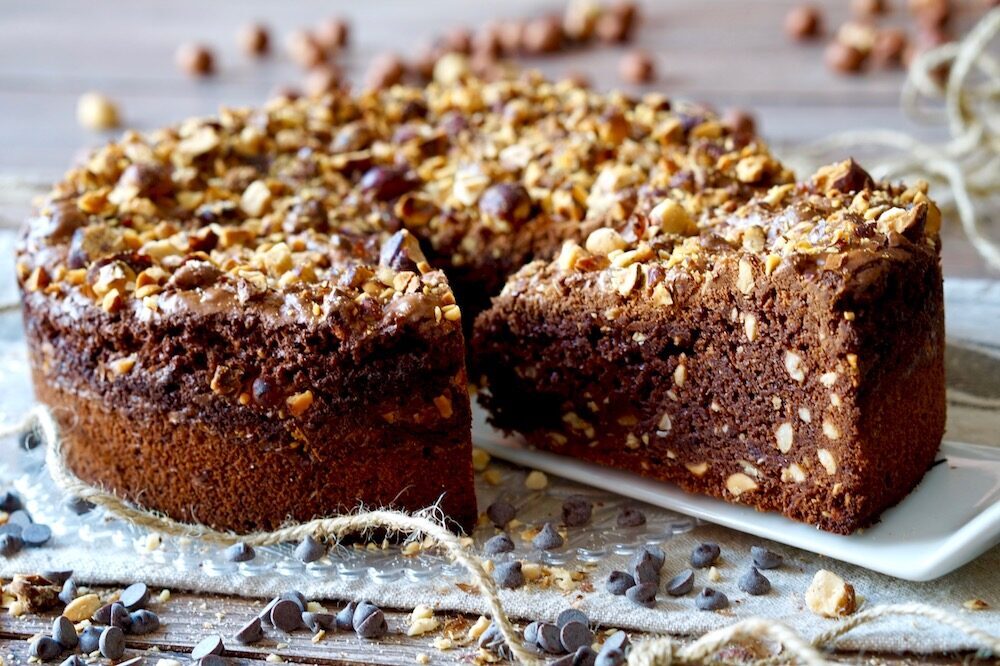 Torta al cioccolato e nocciole
