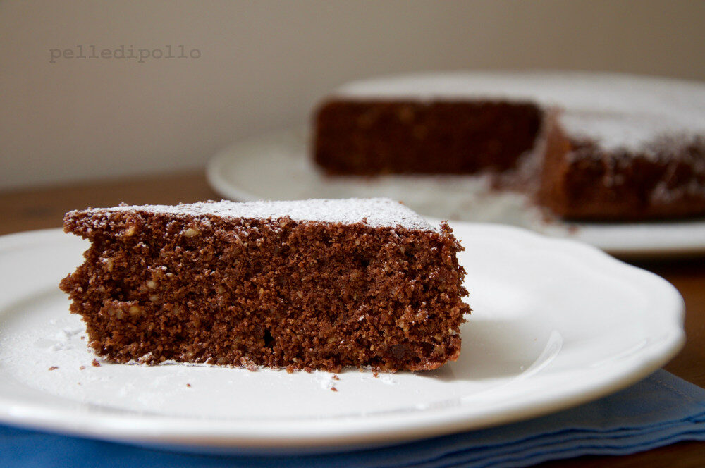 Torta al cioccolato e nocciole