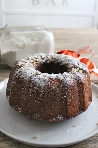 Torta al cioccolato e rape rosse