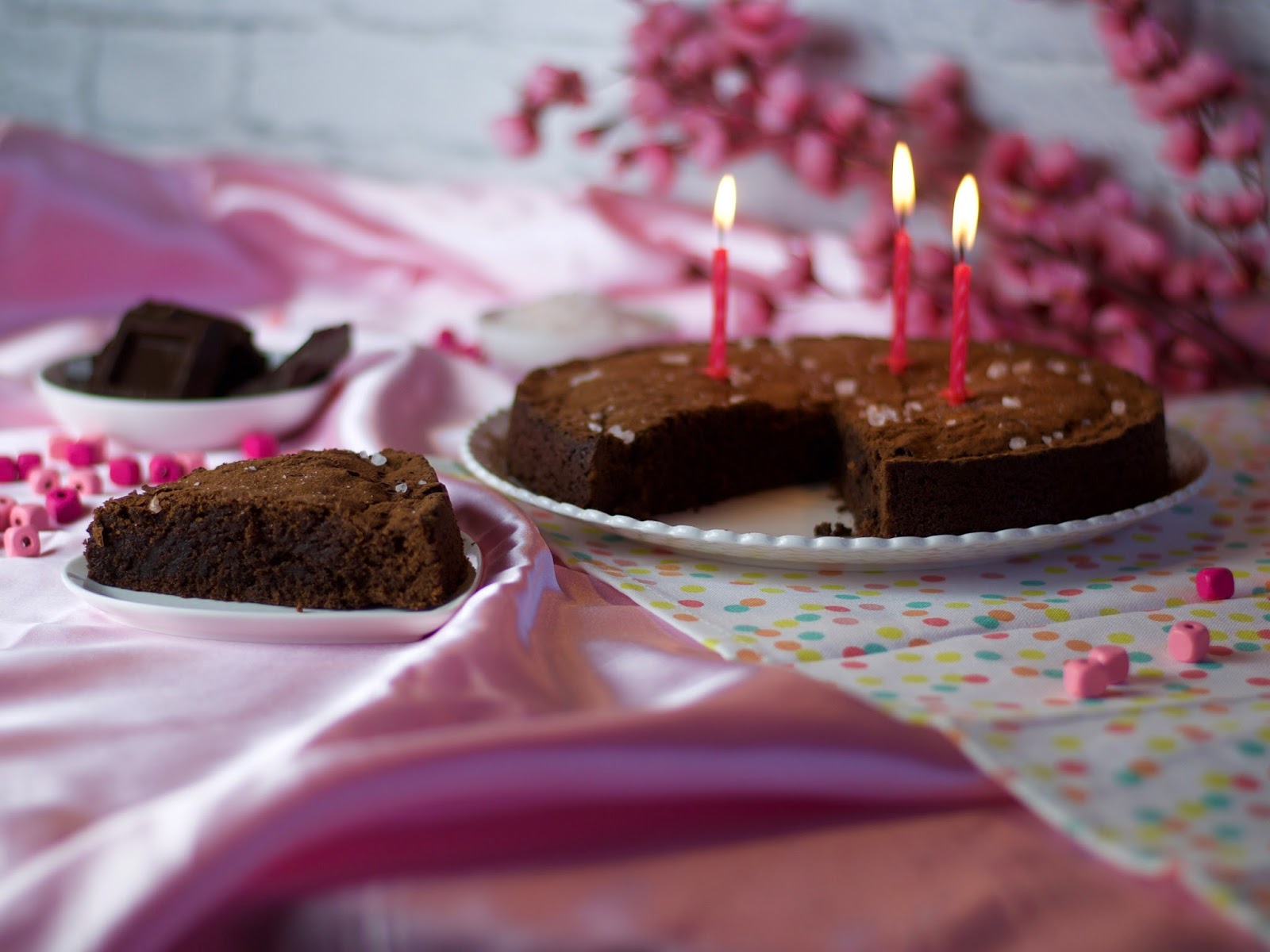 Torta al cioccolato e sale rosa dell’himalaya