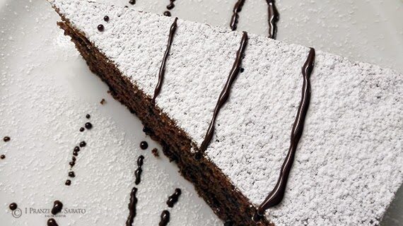 Torta al cioccolato ed amaretti