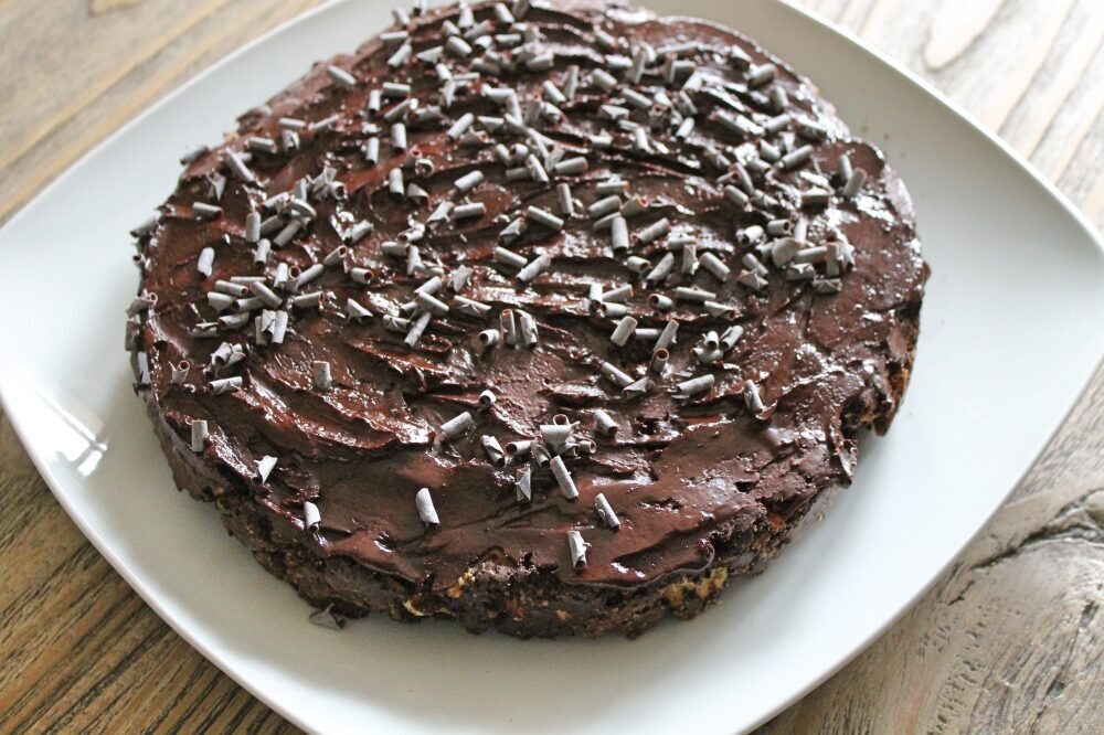 Torta al cioccolato fondente senza cottura – la videoricetta