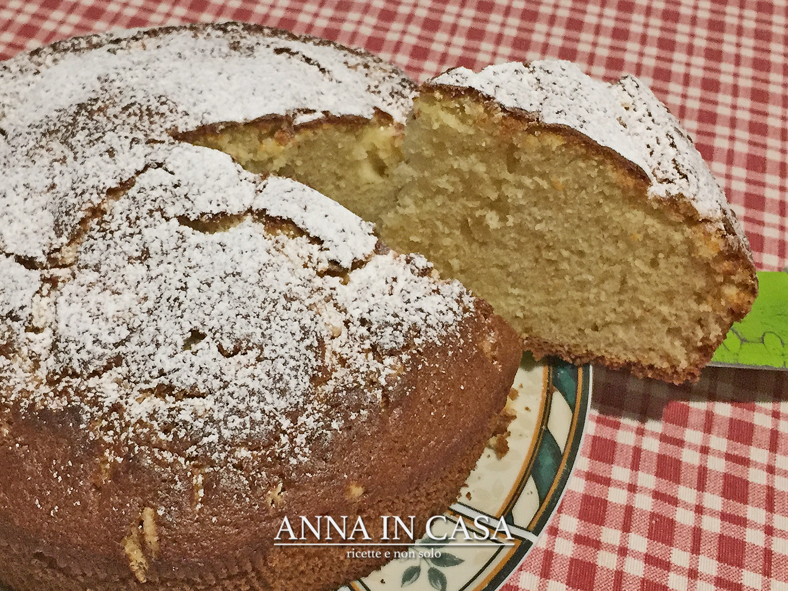 Torta al latte di mandorle