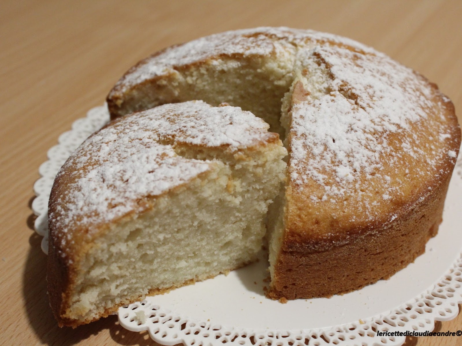 Torta al limone con albumi di riciclo