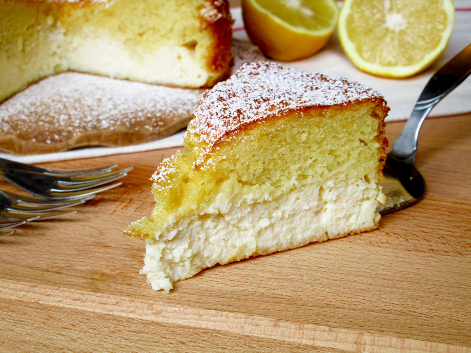 Torta al limone con cuore di ricotta