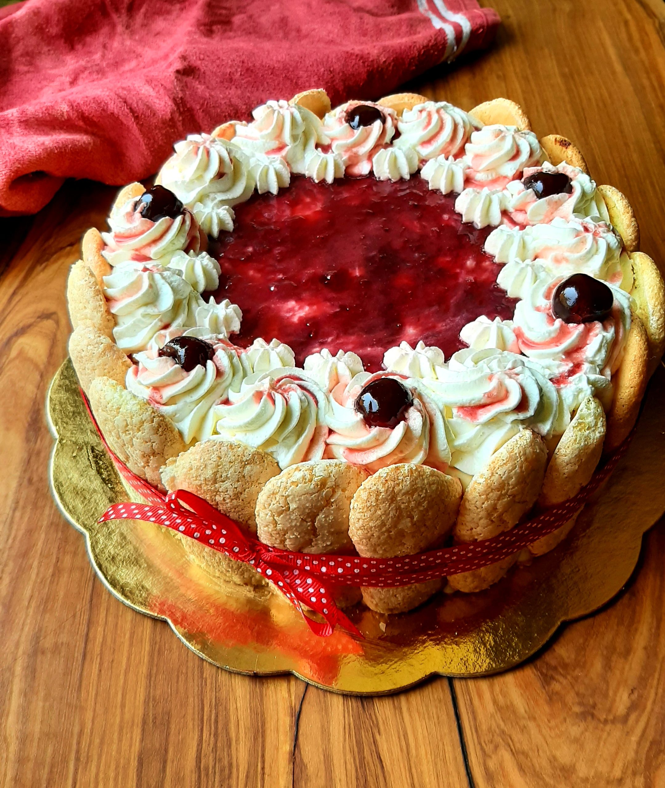 Torta alle amarene
