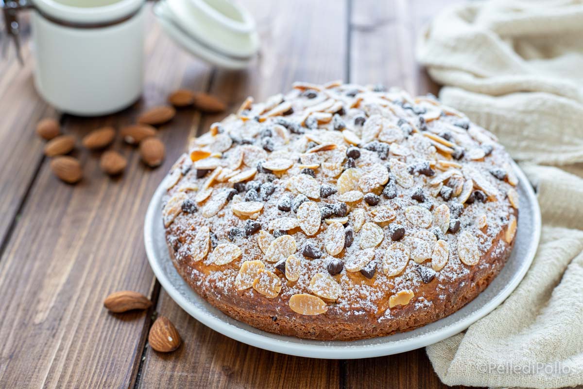 Torta alle mandorle e cioccolato semplicissima