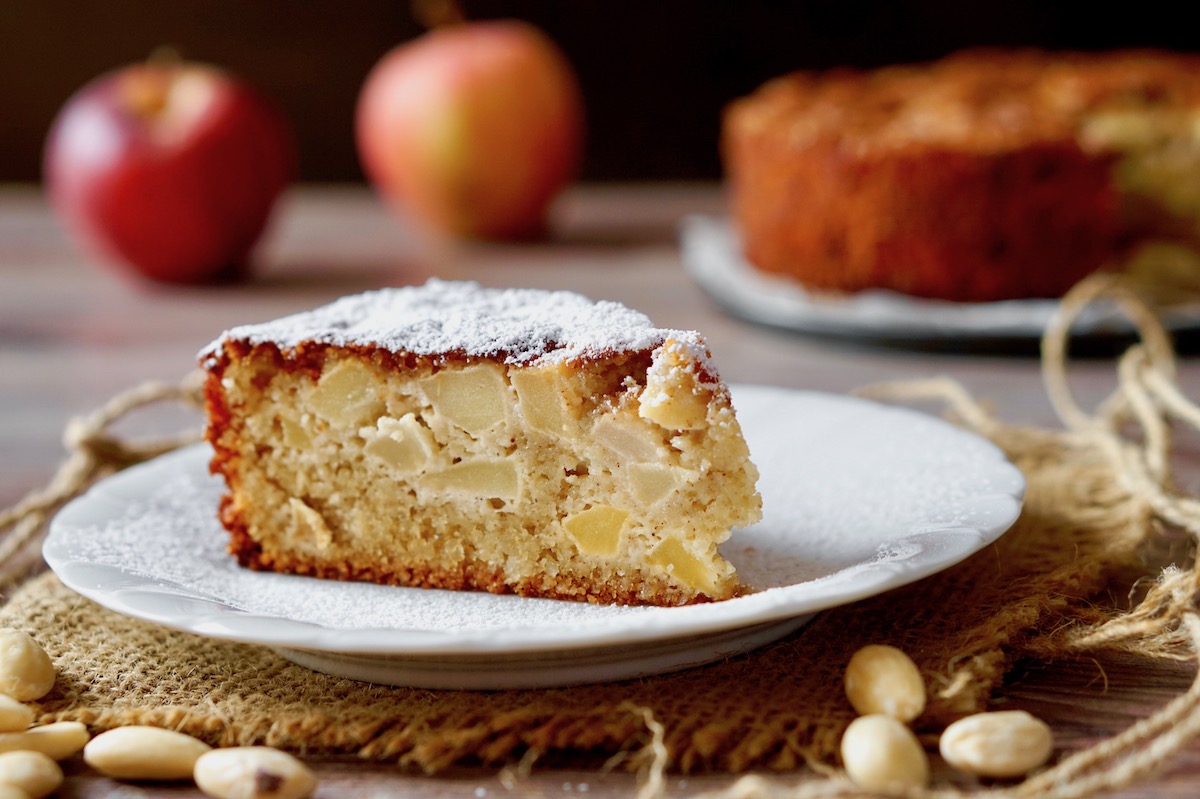 Torta alle mele e mandorle senza farina