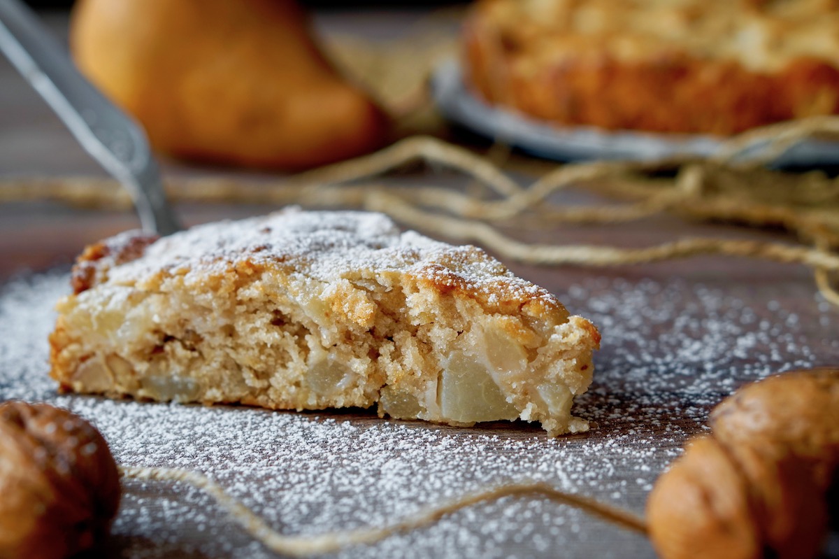 Torta alle pere e noci senza uova