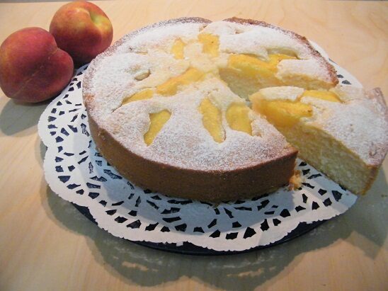 Torta alle pesche