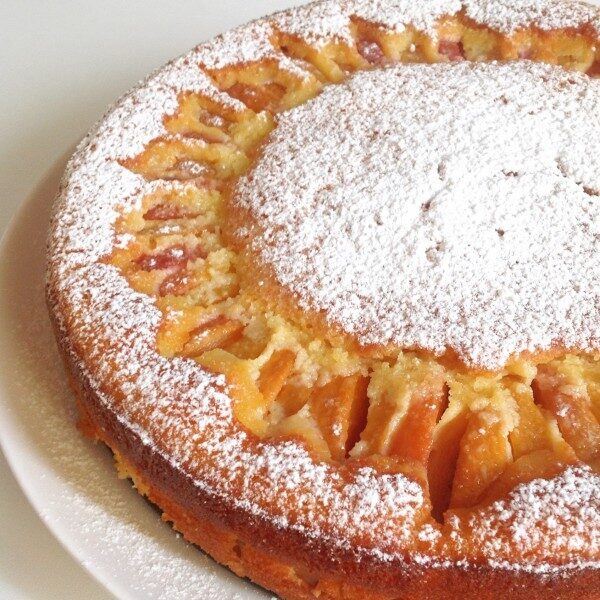 Torta alle pesche
