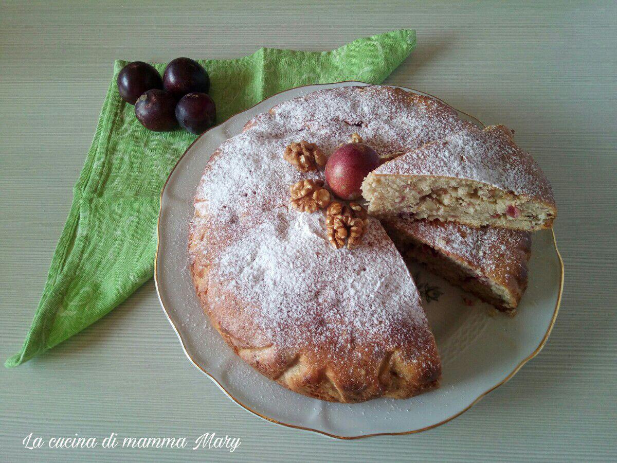 Torta alle prugne e noci