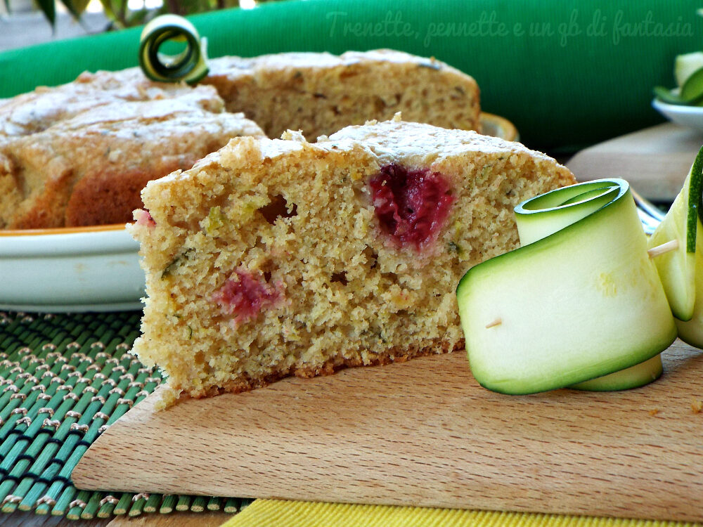 Torta alle zucchine limone e lamponi