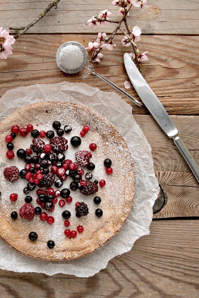 Torta appiccicosa al cioccolato bianco