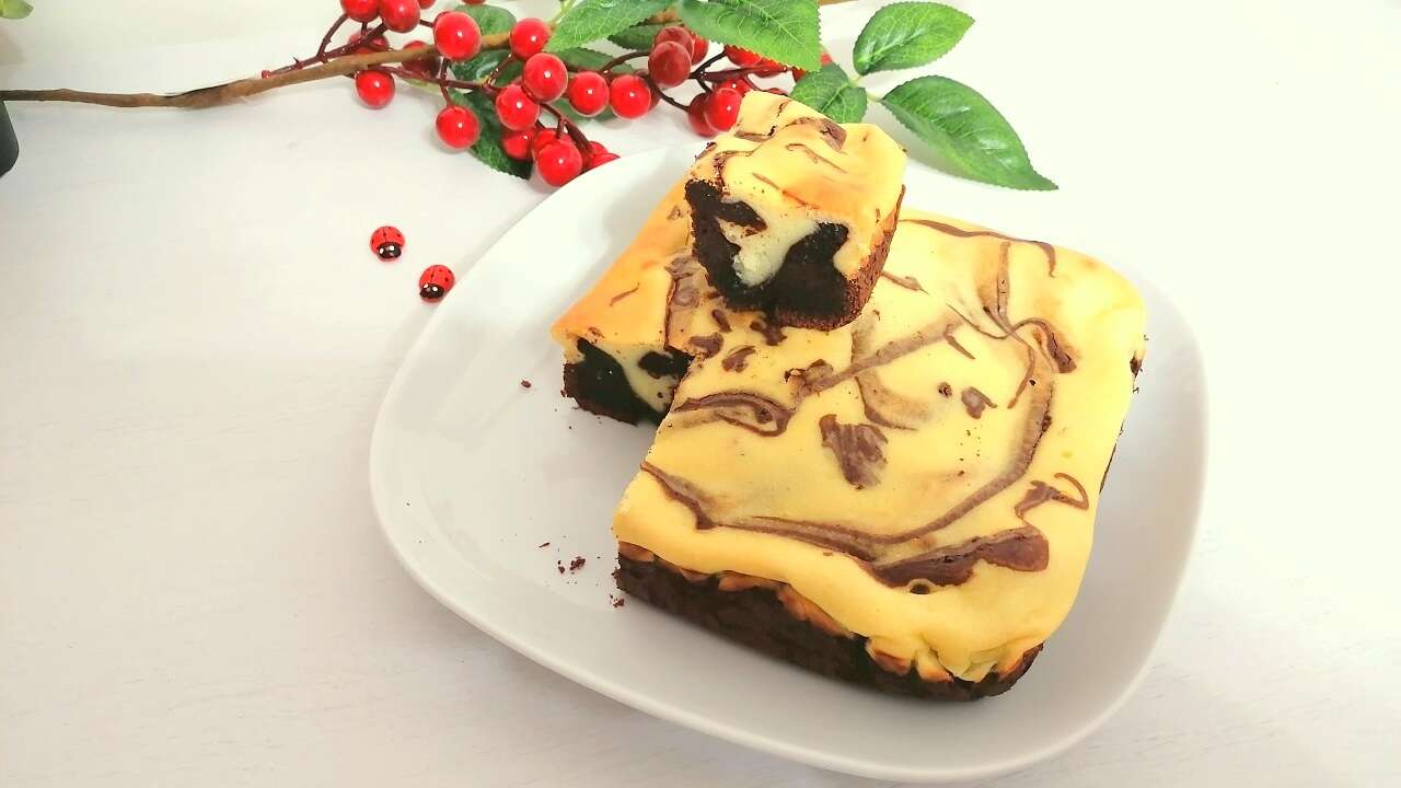 Torta bicolore ricotta e cacao, con e senza bimby