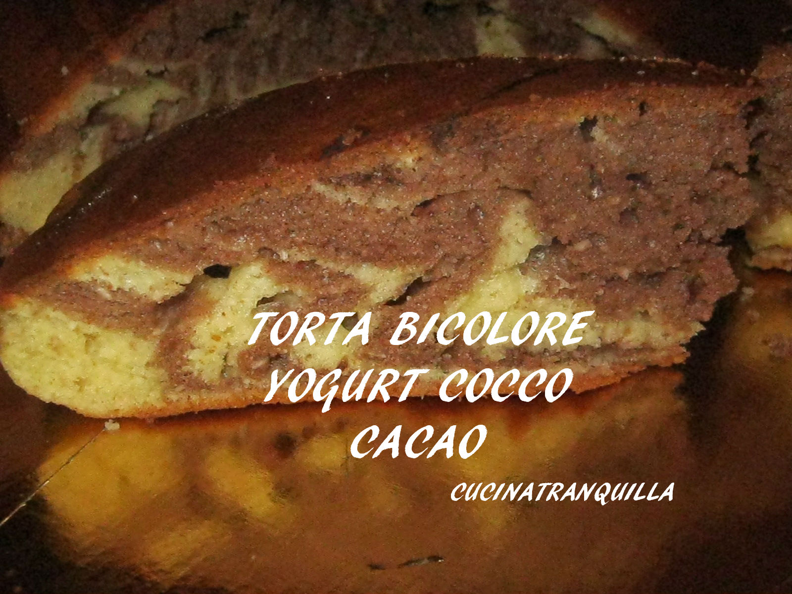 Torta bicolore yogurt , cocco e cacao