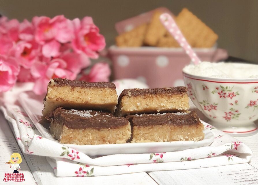 Torta bounty cocco e cioccolato senza cottura