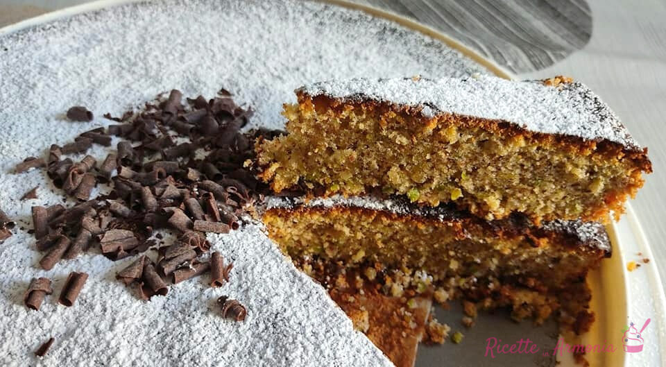 Torta caprese alla frutta secca
