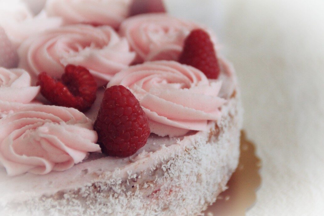 Torta cocco e lamponi