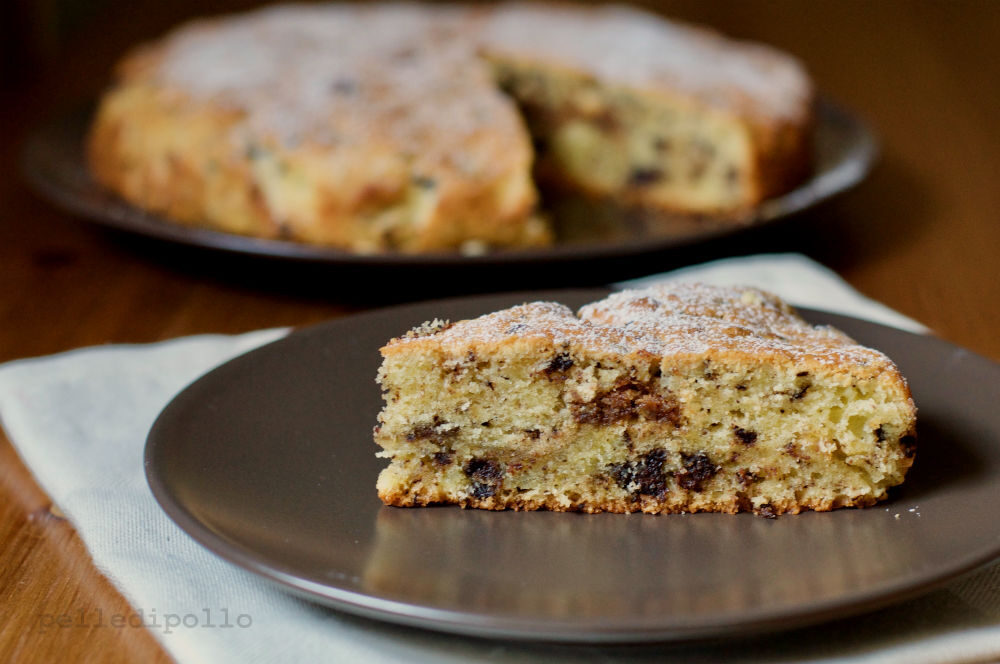 Torta con amaretti al caffè e cioccolato