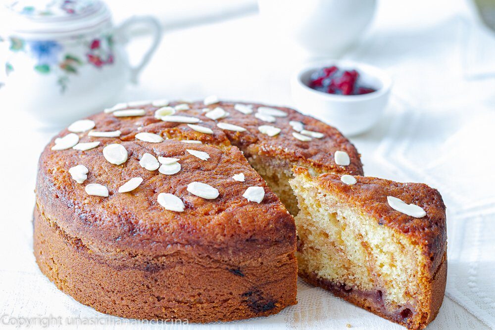 Torta con confettura golosa