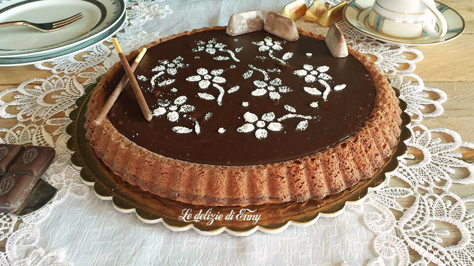 Torta con glassa ai gianduiotti senza lievito – ricetta