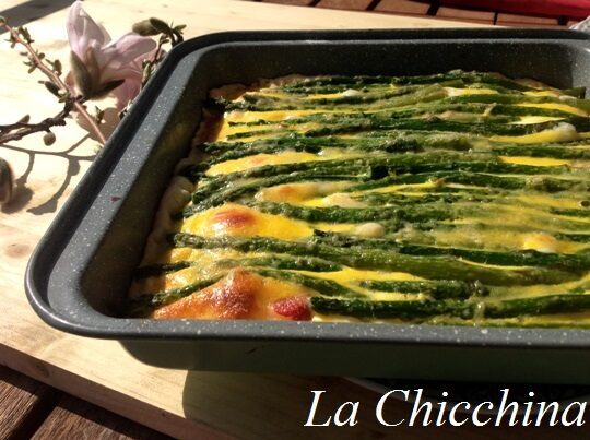 Torta con gli asparagi
