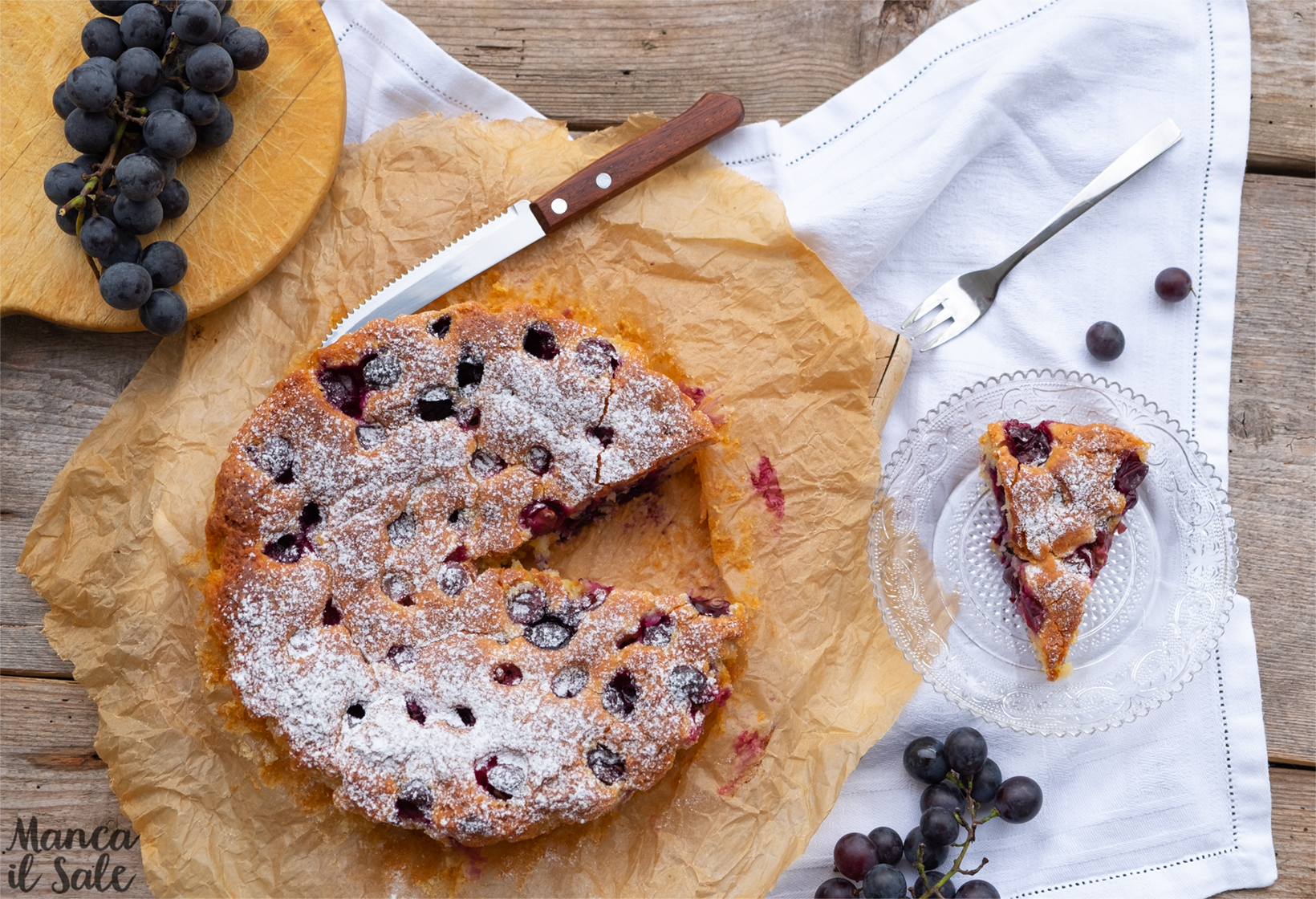 Torta con l’uva fragola