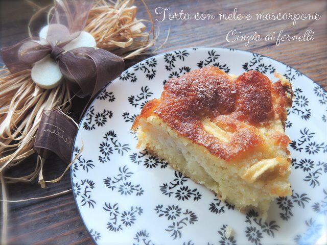 Torta con mele e mascarpone
