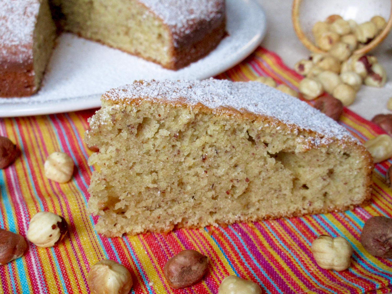 Torta con nocciole e ricotta